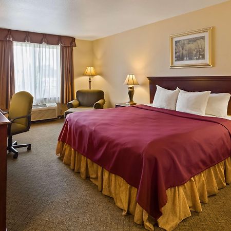 Best Western Penn-Ohio Inn & Suites Hubbard Εξωτερικό φωτογραφία