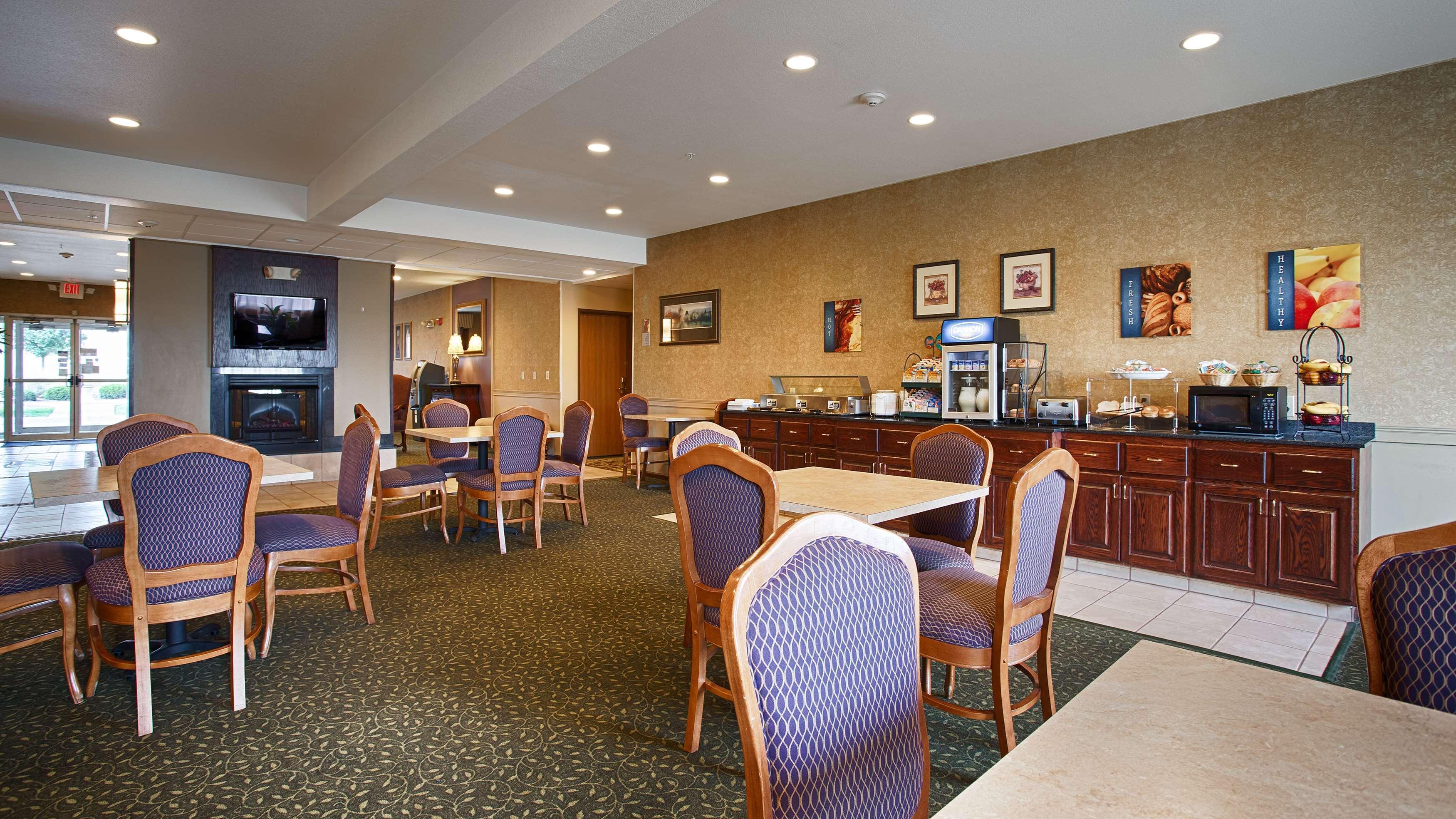 Best Western Penn-Ohio Inn & Suites Hubbard Εξωτερικό φωτογραφία