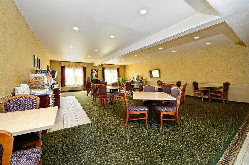 Best Western Penn-Ohio Inn & Suites Hubbard Εξωτερικό φωτογραφία