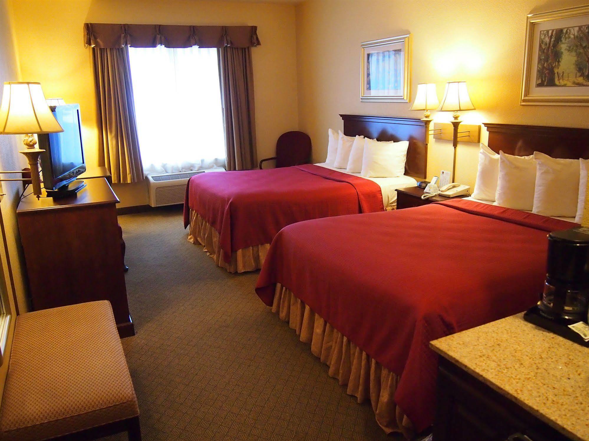 Best Western Penn-Ohio Inn & Suites Hubbard Εξωτερικό φωτογραφία